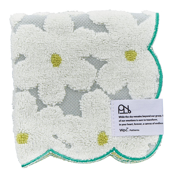 ハンカチ　スカラップ