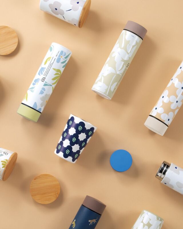 まだまだ寒いこの季節☃️
保温できて、柄もかわいいステンレスシリーズで心も体もポカポカに💜

ステンレスボトルは持ち運びやすい450ml。
ステンレスタンブラーは直接飲み物を入れたりコンビニのカップを入れられる2-way仕様⭕️

オフィスや学校にもオススメです🫖

#wpc #wpcpatterns #wpcpatterns_official  #心にいつも晴れもよう
#温活 @wpc_official